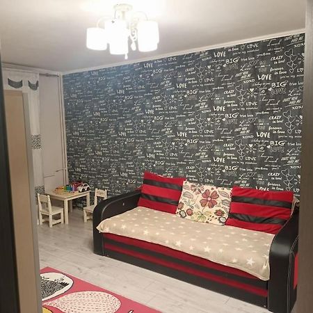 Private Room Near 3 Min Metrou Crangasi, 40 M2 Bucureşti Exterior foto