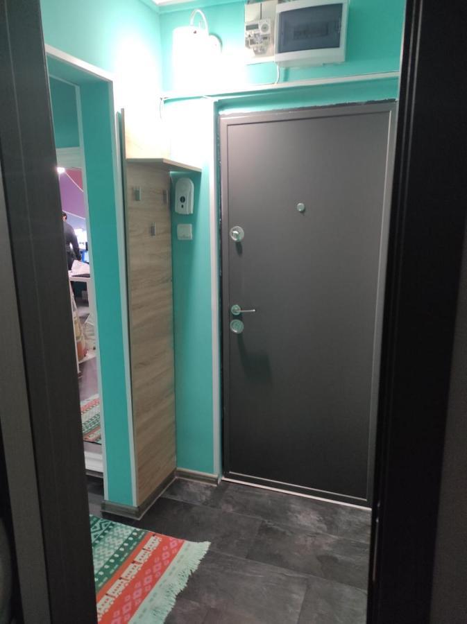 Private Room Near 3 Min Metrou Crangasi, 40 M2 Bucureşti Exterior foto